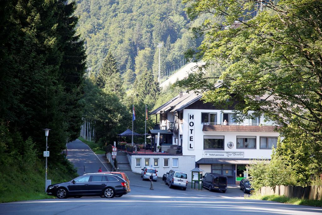 Hotel-Pension Zum Paradies Willingen (Upland) Exterior foto